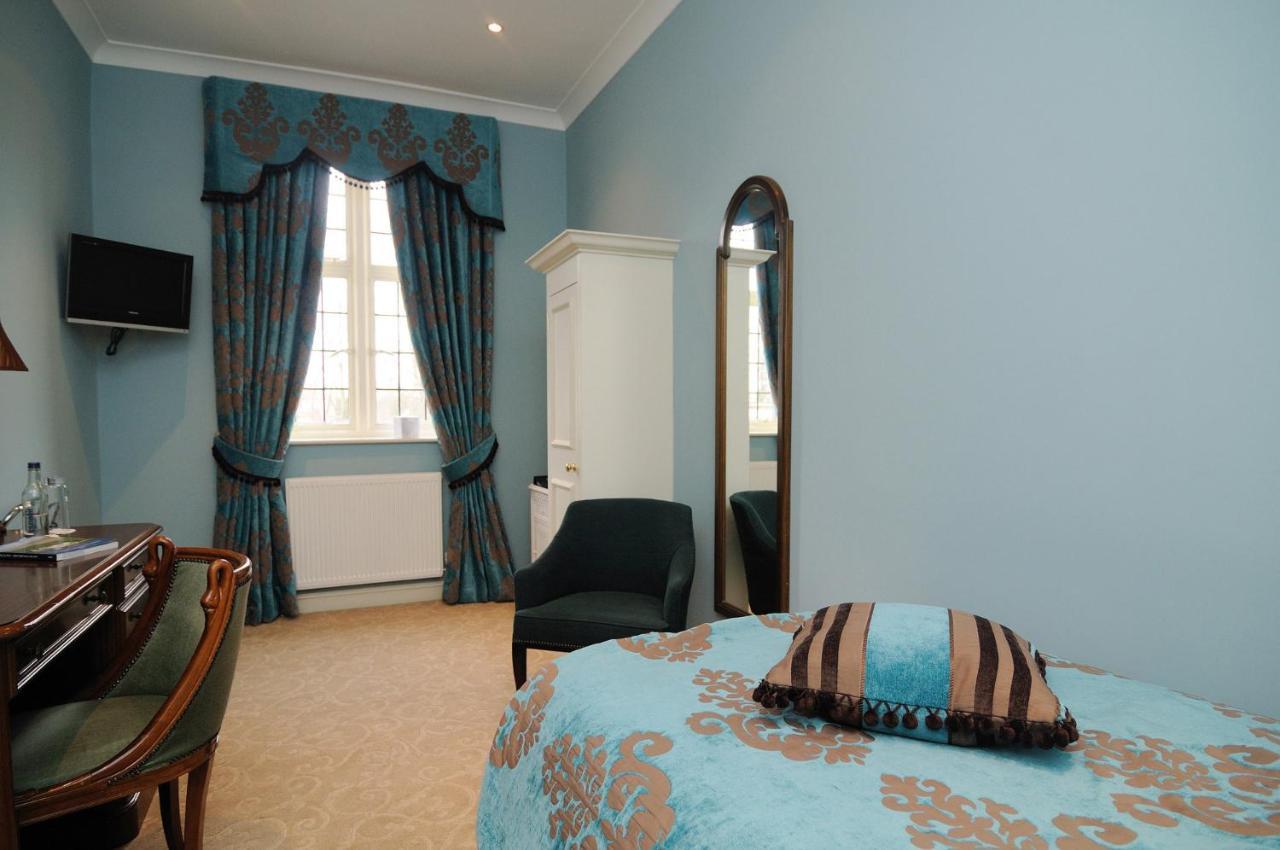Ye Olde Bell Hotel & Spa Retford Room photo